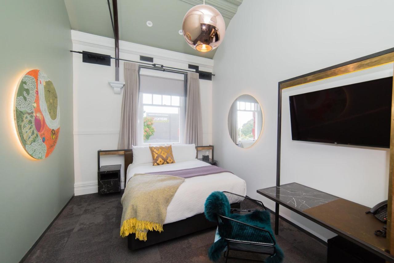 Clarence Boutique Hotel Тауранга Экстерьер фото